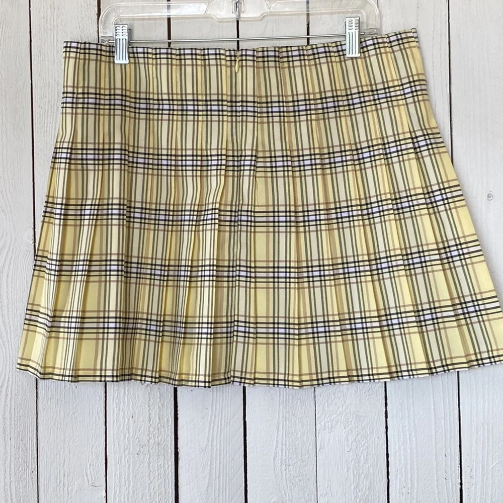 Tennis Skirt - Picture 7 of 12